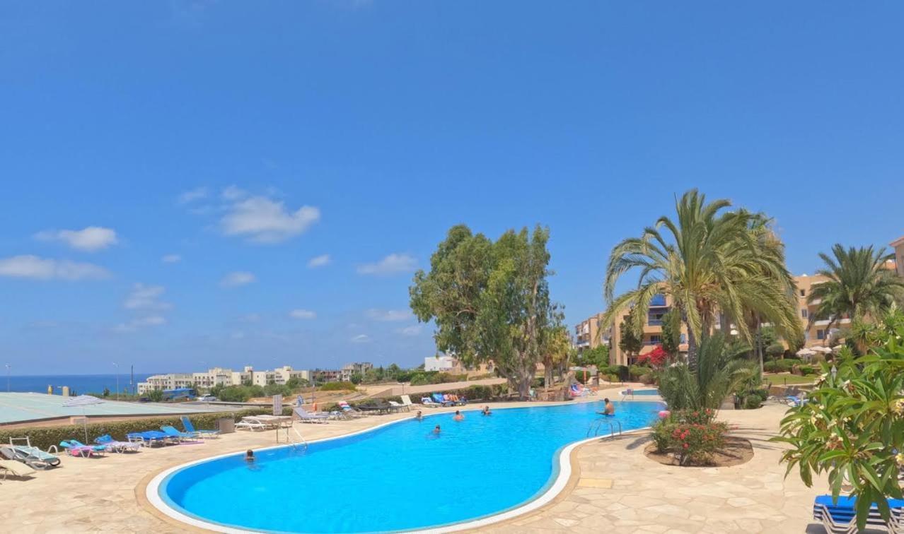 Appartement Timeless Cyprus à Paphos Extérieur photo